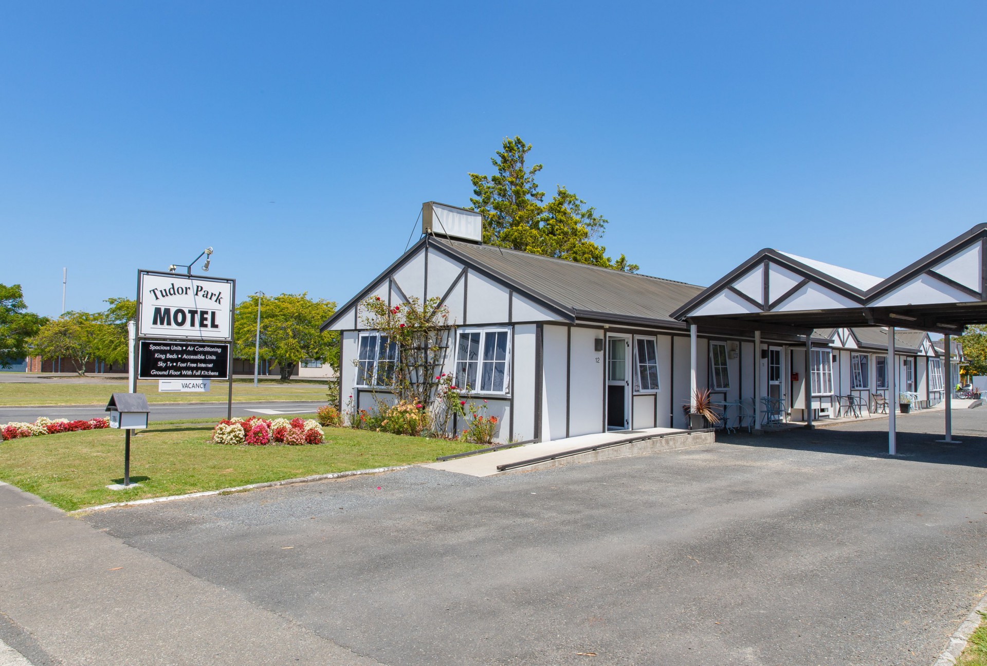tudor-park-motel-4_0