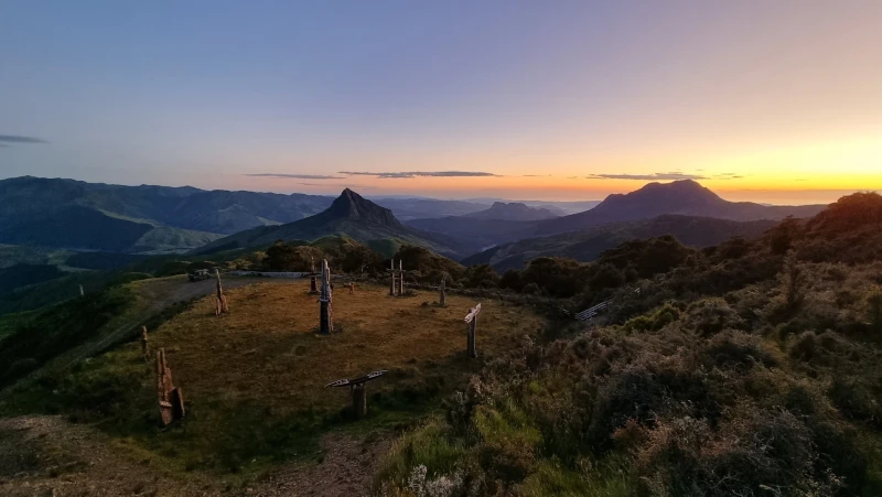 Maunga Hikurangi Te Urunga Tu Sunrise Tour