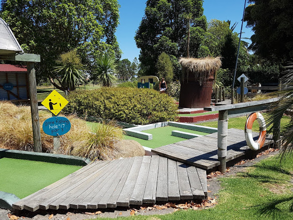 Gisborne i-SITE Mini Golf 