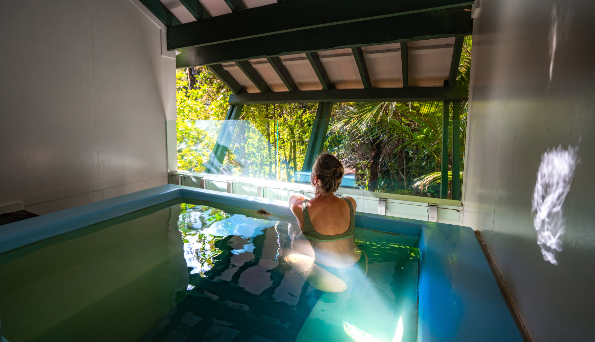 Morere Hot Springs